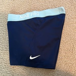 Women’s Nike Pro Spandex Size Small